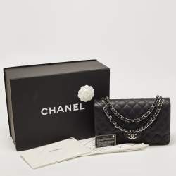 Pre Owned Chanel Black Quilted Caviar Leather Jumbo Classic Double Flap Bag