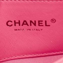 Pre Owned Chanel Pink Quilted Leather Mini Heart Flap Bag