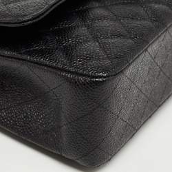 مملوكة مسبقًا Chanel Black Quilted Caviar Leather Medium Classic Double Flap Bag
