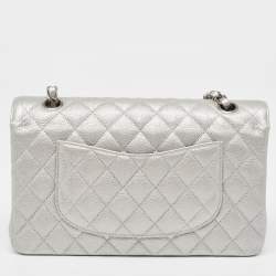 Pre Owned Chanel Silver Quilted Caviar Leather Medium Classic Double Flap Bag