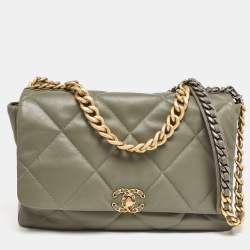 Pre Owned Chanel Fatigue Green Quilted Leather Maxi 19 Shoulder Bag