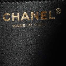Pre Owned Chanel Black Quilted Leather Mini 22 Chain Bag