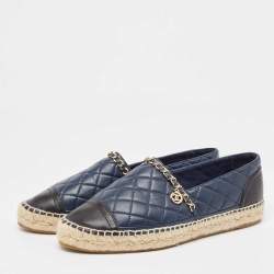 Chanel Navy Blue/Black Quilted Leather CC Chain Detail Espadrille Flats Size 39