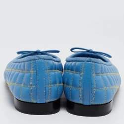 Pre Owned Chanel Blue/Black Quilted Leather and Canvas CC Cap Toe Bow Ballet Flats Size 39