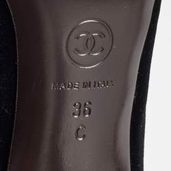 Pre Owned Chanel Black/Cream Velvet CC Camelia Pumps Size 36