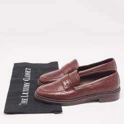 Pre Owned Chanel Burgundy Leather CC Loafers Size 36.5