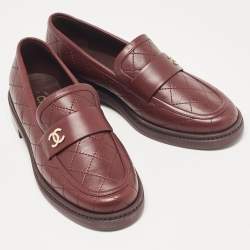 Pre Owned Chanel Burgundy Leather CC Loafers Size 36.5
