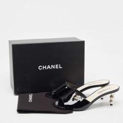 Chanel Black Patent Leather CC Slide Sandals Size 42