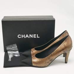 Pre Owned Chanel Brown/Black Snake Print Leather and Canvas Cap Toe Pumps Size 41.5
