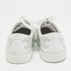 Pre Owned Chanel White Leather CC  Lace Up Sneakers Size 38