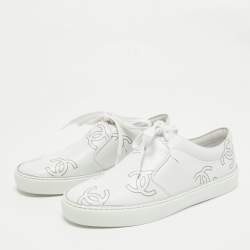 Pre Owned Chanel White Leather CC  Lace Up Sneakers Size 38