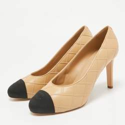 Pre Owned Chanel Beige/Black Quilted Leather and Canvas Cap Toe CC Pumps Size 40.5