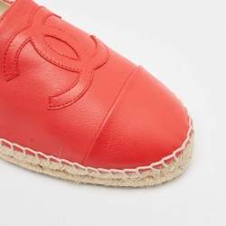 Chanel Red Leather CC Cap Toe Espadrille Flats Size 40