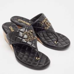 Chanel Black Quilted Leather Chain Link CC Thong Slide Sandals Size 40