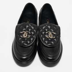 Pre Owned Chanel Black Quilted Leather CC Turnlock Loafers Size 39.5