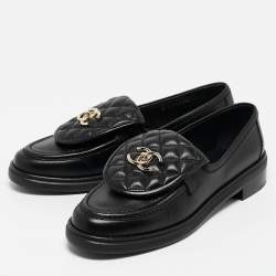 Pre Owned Chanel Black Quilted Leather CC Turnlock Loafers Size 39.5