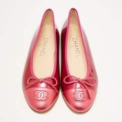 Pre Owned Chanel Purple Patent Leather CC Ballet Flats Size 35.5