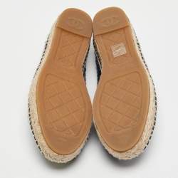 Pre Owned Chanel Navy Blue Tweed and Leather CC Cap Toe Espadrille Flats Size 41
