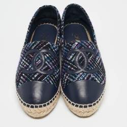 Pre Owned Chanel Navy Blue Tweed and Leather CC Cap Toe Espadrille Flats Size 41