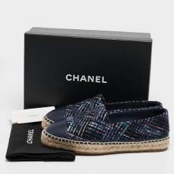 Pre Owned Chanel Navy Blue Tweed and Leather CC Cap Toe Espadrille Flats Size 41