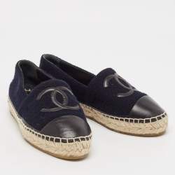 Pre Owned Chanel Navy Blue/Black Leather and Tweed CC Espadrille Flats Size 36