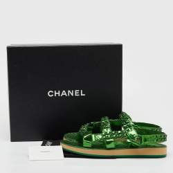 Chanel Green Metallic Leather CC Chain Link Flat Sandals Size 39
