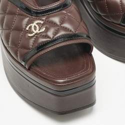 Pre Owned Chanel Burgundy Leather CC Quilted Platform Slingback Sandals Size 37.5