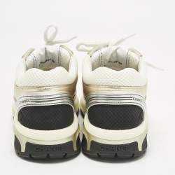 Pre Owned حذاء رياضي شانيل مقدم منخفض جلد سويدي وشبك بثلاثة ألوان CC مقاس 38