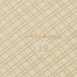 Pre Owned صندل شانييل سي سي شبشب وردي مطاطي مسطح مقاس 39