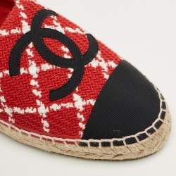 Pre Owned Chanel Red/Black Tweed and Canvas CC Cap Toe Espadrille Flats Size 39