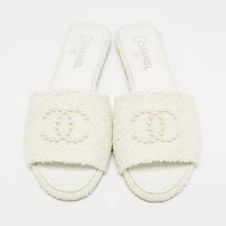 Pre Owned Chanel Interlocking CC Size 41 White Fabric Flat Slides