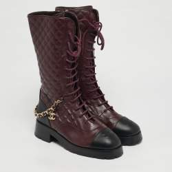 Pre Owned حذاء بوت شانيل ممتد إلى منتصف الساق جلد محبب أسود/ذهبي مقاس 40