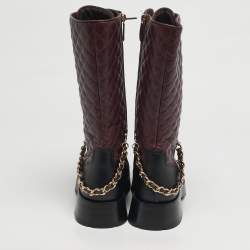 Pre Owned حذاء بوت شانيل ممتد إلى منتصف الساق جلد محبب أسود/ذهبي مقاس 40