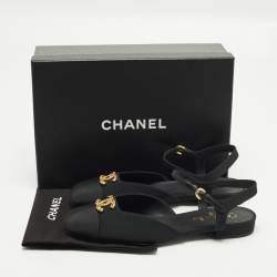 Pre Owned حذاء ماري جين فلات شانيل سي سي كنفس أسود مقاس 42