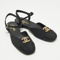 Pre Owned حذاء ماري جين فلات شانيل سي سي كنفس أسود مقاس 42