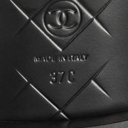 مملوكة مسبقًا Chanel Size 37 Black Quilted Leather CC Turnlock Loafers