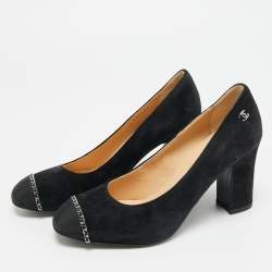 مملوكة مسبقًا Chanel CC Size 35.5 Black Canvas And Suede Cap Toe Block Heel Pumps