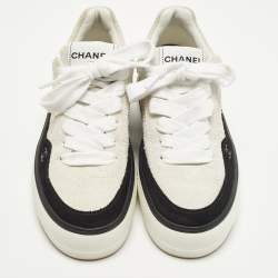 Pre Owned حذاء رياضي شانيل دانتيل حتى الركبة سويدي رمادي/أسود مقاس 37