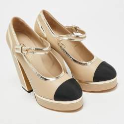 مملوكة مسبقًا حذاء كعب عالي شانيل ماري جين جلد ومحددات قماش بألوان متعددة مقاس 39