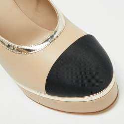 مملوكة مسبقًا حذاء كعب عالي شانيل ماري جين جلد ومحددات قماش بألوان متعددة مقاس 39