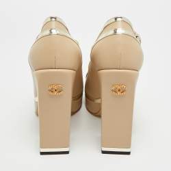 مملوكة مسبقًا حذاء كعب عالي شانيل ماري جين جلد ومحددات قماش بألوان متعددة مقاس 39