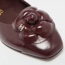 مملوكة مسبقًا Chanel CC Camellia Size 37.5 Burgundy Leather Ankle Strap Ballet Flats