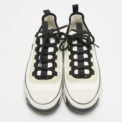 مملوكة مسبقًا حذاء رياضي شانيل منخفظ من أعلى CC جلد شامواه ونايلون متعدد الألوان مقاس 38.5