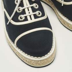 Pre Owned حذاء فلات إسبادريل شانيل غطاء مقدمة سي سي كانفاس وسويدي بيج/أورق كحلي مقاس 37