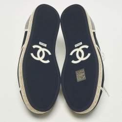 Pre Owned حذاء فلات إسبادريل شانيل غطاء مقدمة سي سي كانفاس وسويدي بيج/أورق كحلي مقاس 37