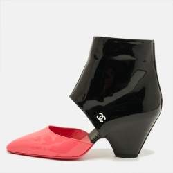 مملوكة مسبقًا Chanel CC Size 38.5 Black/Pink Cut out Patent Leather Booties