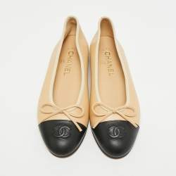 Pre Owned Chanel CC Size 37 Beige Leather Ballet Flats
