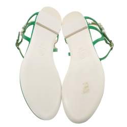 Pre Owned صندل شانيل فلات بإصبع كاميليا CC جلد أخضر مقاس 40