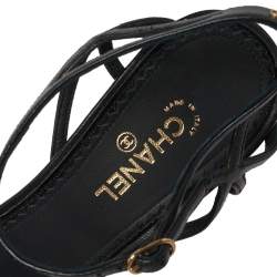 Pre Owned صندل شانيل سيور كاحل كعب روكى كاميليا جلد أسود مقاس 38