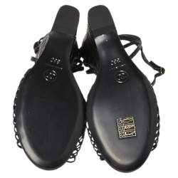 Pre Owned صندل شانيل سيور كاحل كعب روكى كاميليا جلد أسود مقاس 38